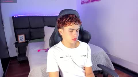 Aiden  online show from November 2025 01:00:02 PM