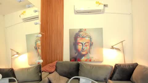 Alisson online show from October 2025 07:36:02 PM