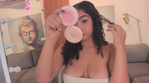 Alisson online show from November 2025 07:45:02 PM