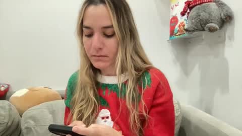 Snapshot of ailebun chatting on December 2024 04:32:02 PM Aile online show from December 2024 04:32:02 PM