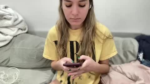 Snapshot of ailebun chatting on January 2025 08:32:02 AM Aile online show from January 2025 08:32:02 AM