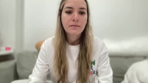 Snapshot of ailebun chatting on February 2025 02:50:01 AM Aile online show from February 2025 02:50:01 AM