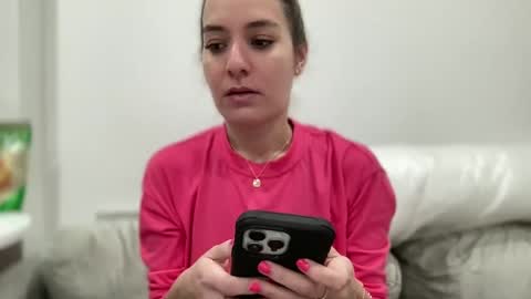 Snapshot of ailebun chatting on February 2025 01:43:02 AM Aile online show from February 2025 01:43:02 AM