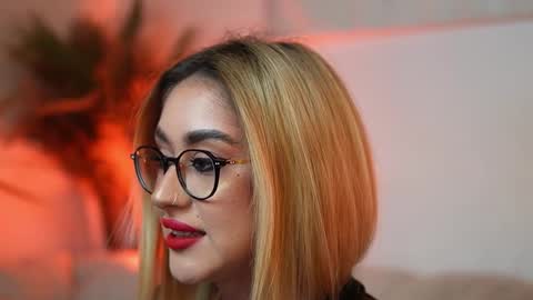  Aileen  online show from March 2026 10:04:02 PM