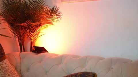  Aileen  online show from April 2026 08:42:02 PM