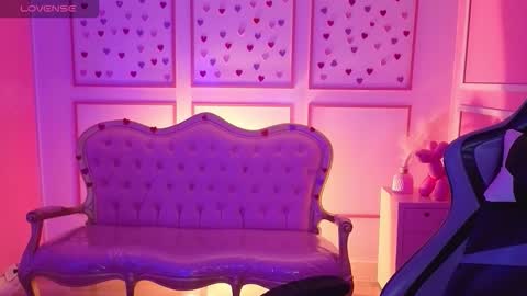 Snapshot of ailen_t_ chatting on October 2025 02:20:01 AM ailen online show from October 2025 02:20:01 AM