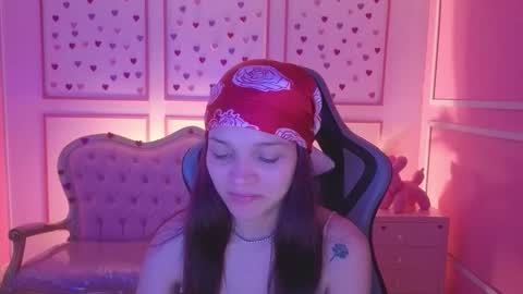 Snapshot of ailen_t_ chatting on October 2025 02:44:01 AM ailen online show from October 2025 02:44:01 AM