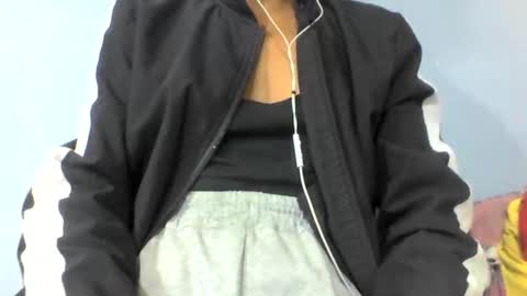 aimeamour online show from November 2025 02:39:02 AM