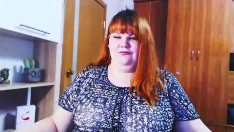 Snapshot of aimeerosebud chatting on February 2025 03:16:01 PM AimeeRosebud online show from February 2025 03:16:01 PM