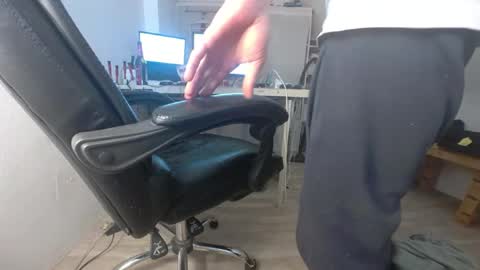 sL4ve187 online show from March 2026 11:03:01 AM