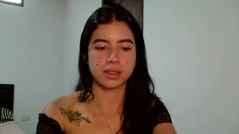 J  online show from September 2025 03:45:02 PM