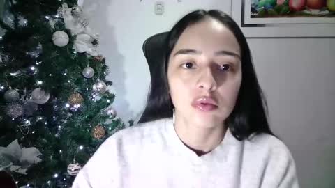 Snapshot of aineangeel chatting on December 2024 02:33:02 AM AINE online show from December 2024 02:33:02 AM