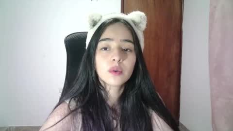 Snapshot of aineangeel chatting on September 2025 02:00:02 AM AINE online show from September 2025 02:00:02 AM