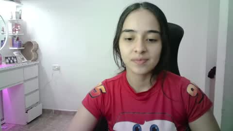 Snapshot of aineangeel chatting on April 2026 01:30:01 AM AINE online show from April 2026 01:30:01 AM