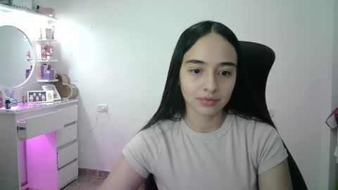 Snapshot of aineangeel chatting on April 2026 01:08:01 AM AINE online show from April 2026 01:08:01 AM
