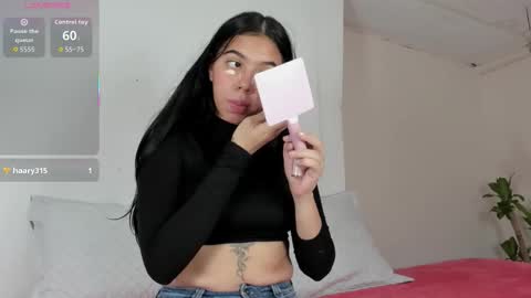 Snapshot of ainoa_pink chatting on December 2025 12:47:01 PM Ainoa online show from December 2025 12:47:01 PM