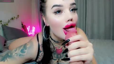 Snapshot of aira_vi chatting on November 2025 03:08:02 AM Aira online show from November 2025 03:08:02 AM