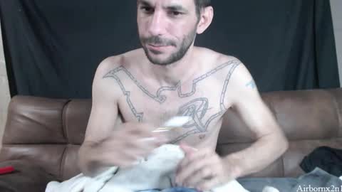 Leo  Airborn  Sir  Daddy online show from January 2026 12:31:01 PM