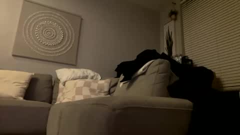 Snapshot of airmyles92 chatting on March 2025 03:08:01 AM canadianboy92 online show from March 2025 03:08:01 AM