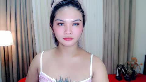 Snapshot of airy_and_dave chatting on December 2025 05:43:02 PM airy_and_dave online show from December 2025 05:43:02 PM