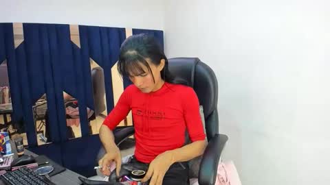 Aisha online show from April 2026 04:17:01 AM