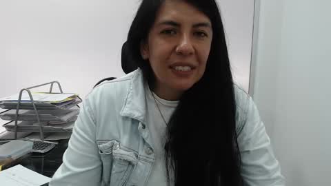 Snapshot of aisha_latina chatting on February 2025 05:04:02 PM Katie online show from February 2025 05:04:02 PM