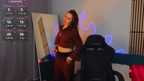 Aisha online show from February 2026 04:27:02 PM