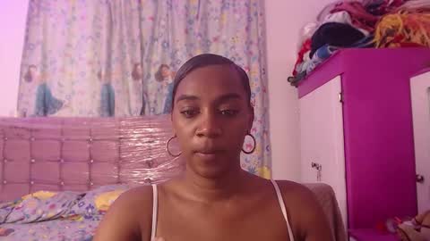 Aisha online show from December 2025 02:02:02 PM