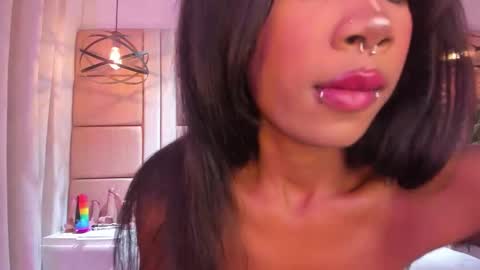 AishaValcazar online show from March 2026 01:20:01 AM