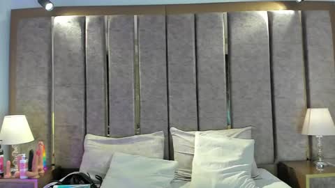 AishaValcazar online show from April 2026 03:46:02 AM