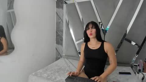 aishaxht online show from February 2026 11:20:02 PM