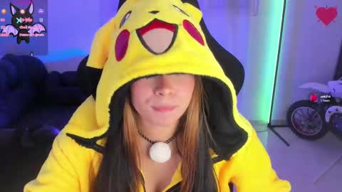 Snapshot of aishelyng20 chatting on October 2025 10:54:02 PM aishelyng20 online show from October 2025 10:54:02 PM