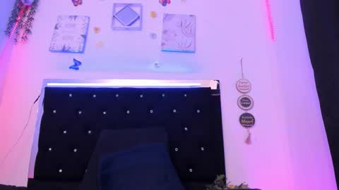 akarirosetti online show from October 2025 05:10:02 AM