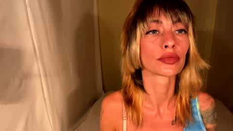 Snapshot of akashacum chatting on October 2025 12:07:01 AM Akasha Cum online show from October 2025 12:07:01 AM