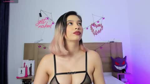 Akartsumi online show from October 2025 10:45:01 PM