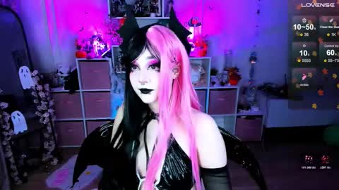 Snapshot of aki__ra chatting on November 2025 10:31:02 PM Aki online show from November 2025 10:31:02 PM