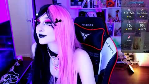 Aki online show from March 2026 09:32:01 PM