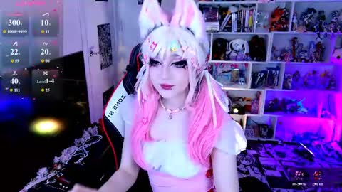 Snapshot of aki__ra chatting on June 2026 10:01:01 PM Aki online show from June 2026 10:01:01 PM