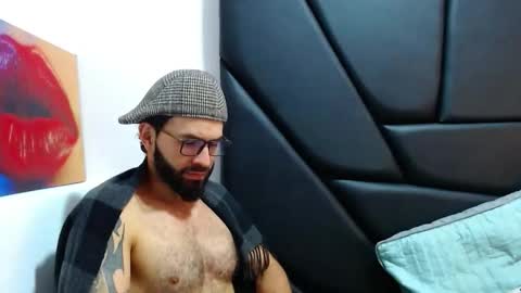 akiles online show from February 2026 01:21:02 AM