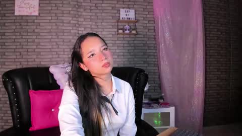 Akimmidoll GMT-5 0630 -1330 online show from October 2025 07:33:01 PM