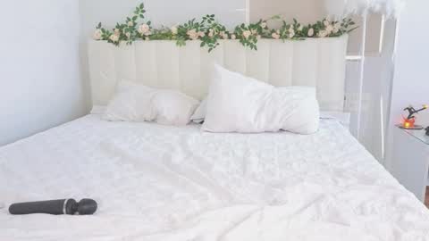 akina_star online show from November 2025 04:12:02 AM