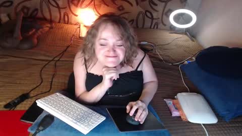 Snapshot of akindmodel chatting on January 2025 03:21:01 PM Natalie online show from January 2025 03:21:01 PM