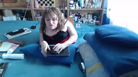 Snapshot of akindmodel chatting on October 2025 08:04:02 AM Natalie online show from October 2025 08:04:02 AM