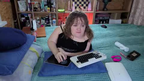 Natalie online show from November 2025 06:34:02 AM