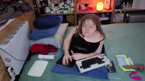 Natalie online show from November 2025 05:51:02 AM