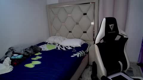 Snapshot of akyra_latin chatting on February 2026 02:11:02 PM Akyra latin online show from February 2026 02:11:02 PM