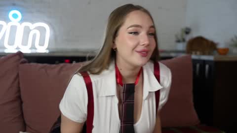 Snapshot of al1ce_fox chatting on December 2024 08:14:02 PM Alice and Nate online show from December 2024 08:14:02 PM