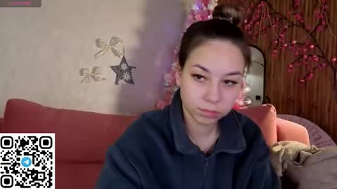 Snapshot of al1ice_moures chatting on January 2026 01:19:01 AM Al1ice online show from January 2026 01:19:01 AM