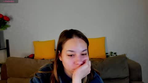 Snapshot of al1ice_moures chatting on February 2026 09:19:02 AM Al1ice online show from February 2026 09:19:02 AM