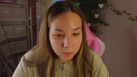 Snapshot of al1ice_moures chatting on February 2026 09:14:02 AM Al1ice online show from February 2026 09:14:02 AM